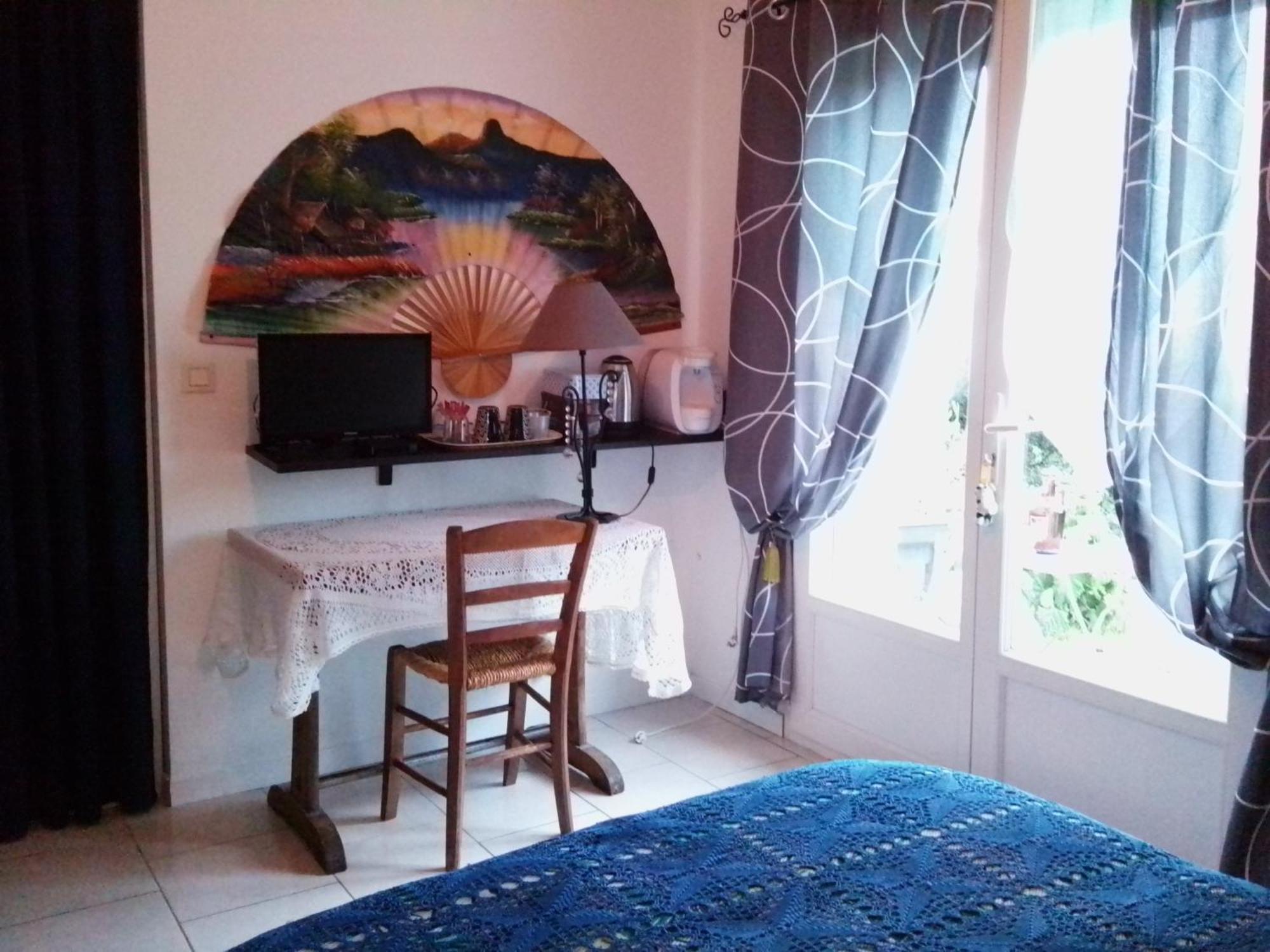 Le Chausse A Bres Chambre D'Hotes 2 Payzac  Zimmer foto